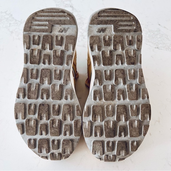 New balance 5740 Cream 7.5 - Picture 11 of 11